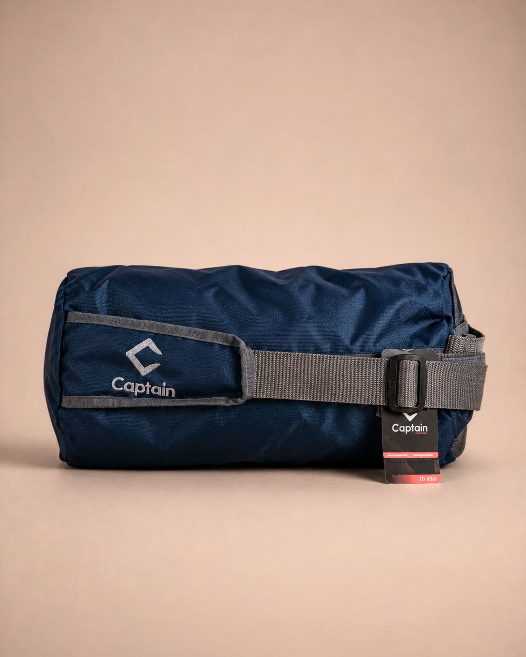 01 DUFFLE BAG