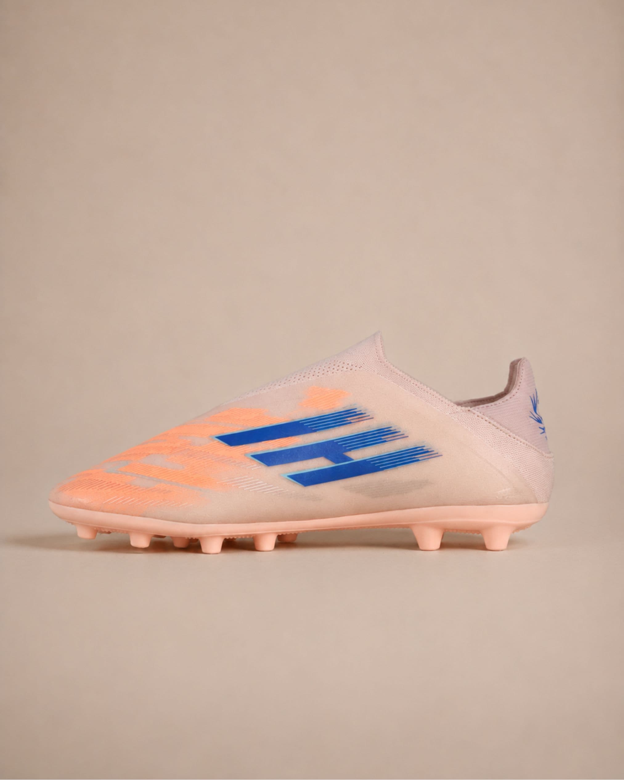 F50 LACELESS alternate view
