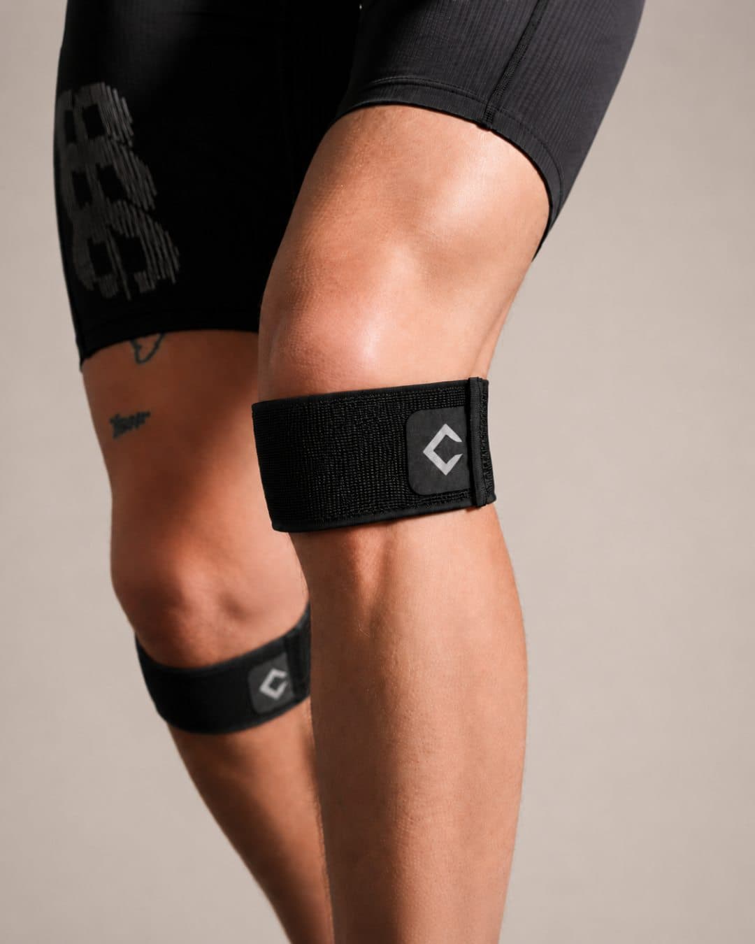 KNEE BINDER alternate view