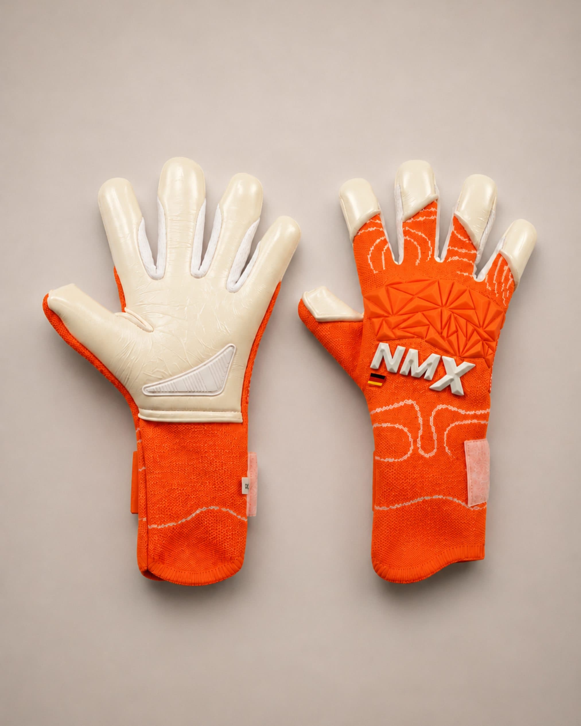 NMX GLOVE